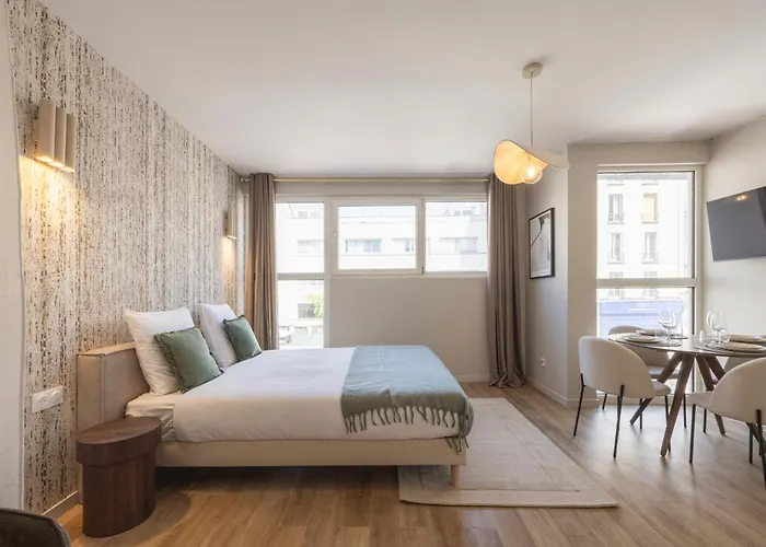 Moderne Et Climatise - Proche Paris *